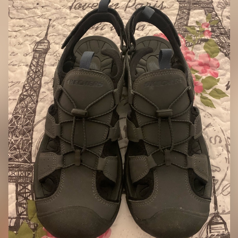 Brand New Men’s Skechers Sandals Size 12